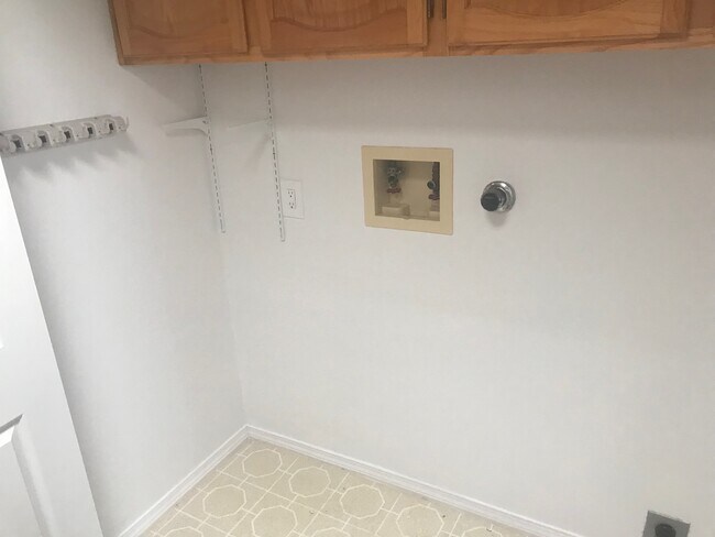 Building Photo - 1251 Monte Verde Dr NE