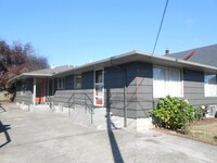 Building Photo - 071B00