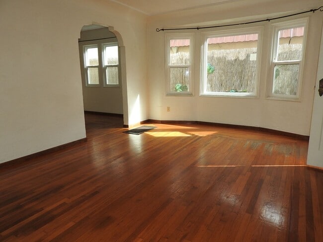 Building Photo - Charming Spanish House with Secluded Yard