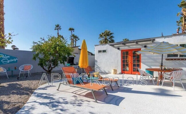 Building Photo - 2241 E Finley Rd