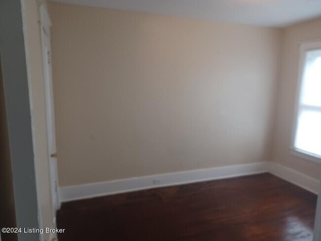 Building Photo - 744 S 37th St