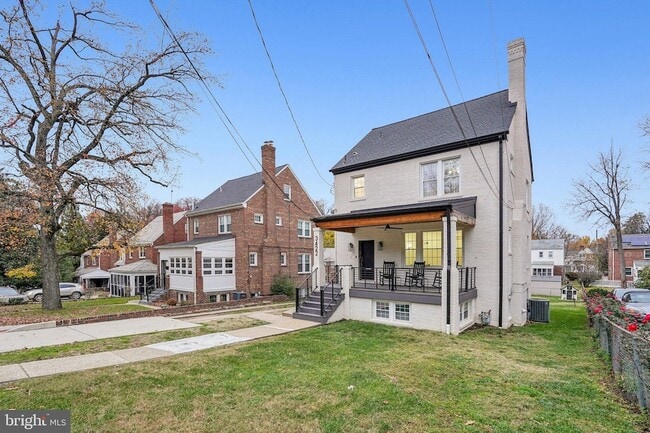 Building Photo - 3422 Pennsylvania Ave. SE