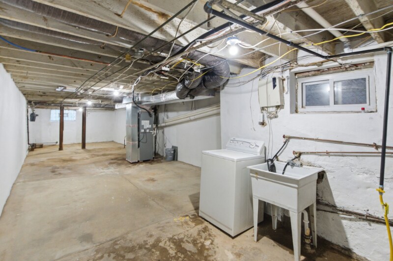 Building Photo - 6313 N Garnet St