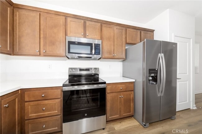 Building Photo - 1878 Sequoia Pl