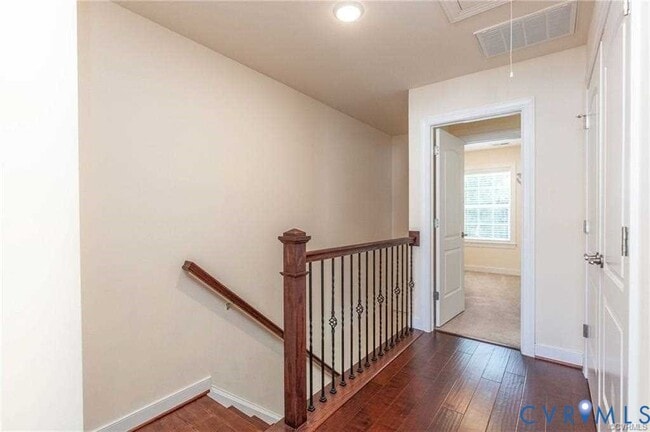 Building Photo - 7348 Pebble Lake Dr