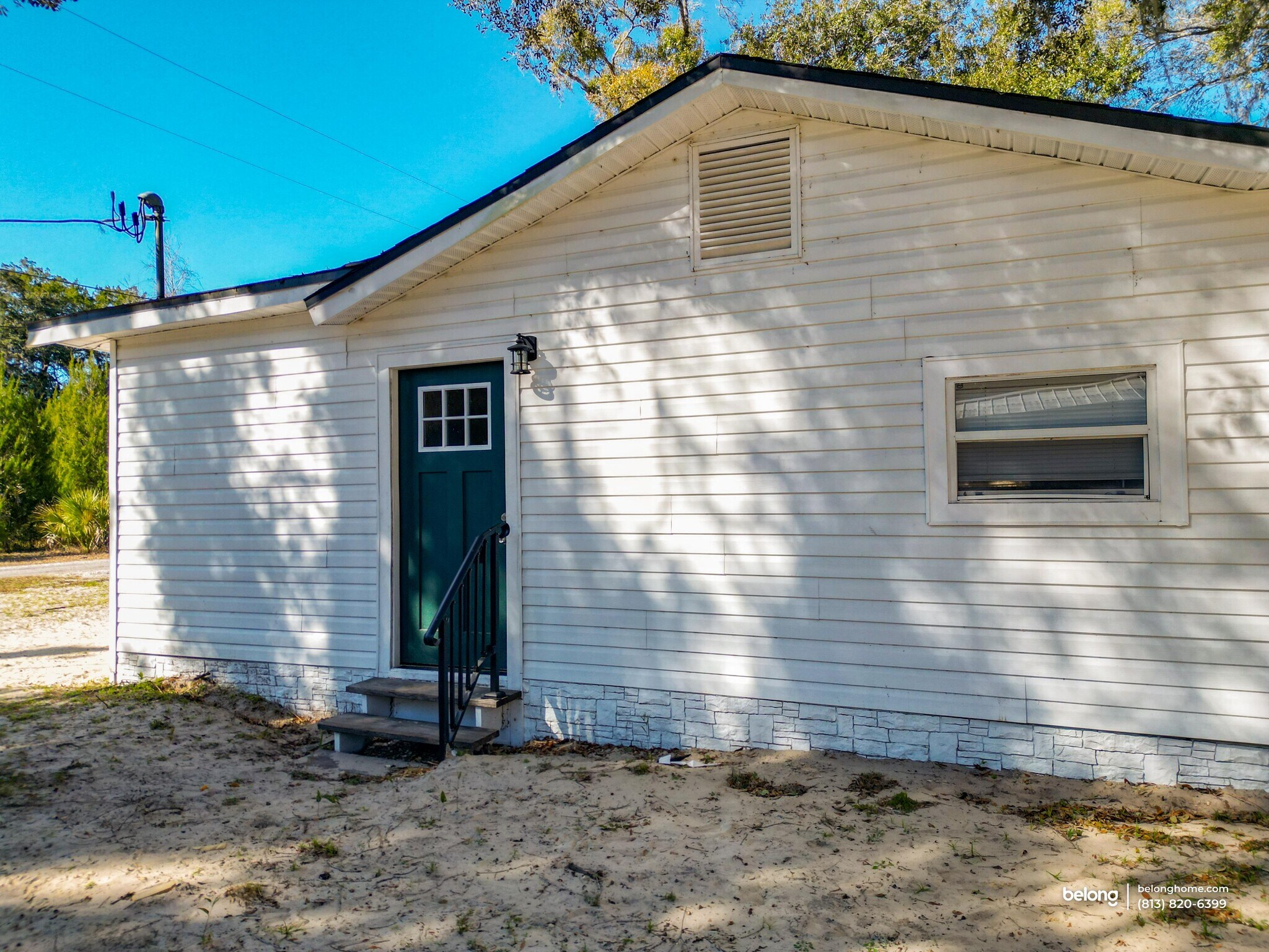 Building Photo - 2211 S Trivet Point