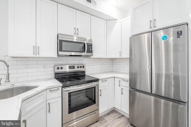 Building Photo - 2802 Cecil B. Moore Ave