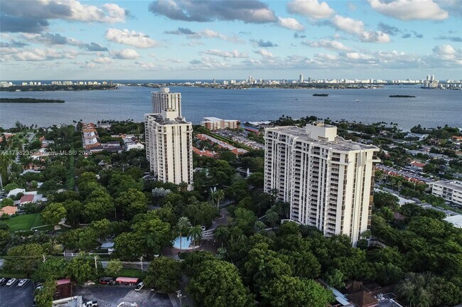 Building Photo - 4000 Towerside Terrace