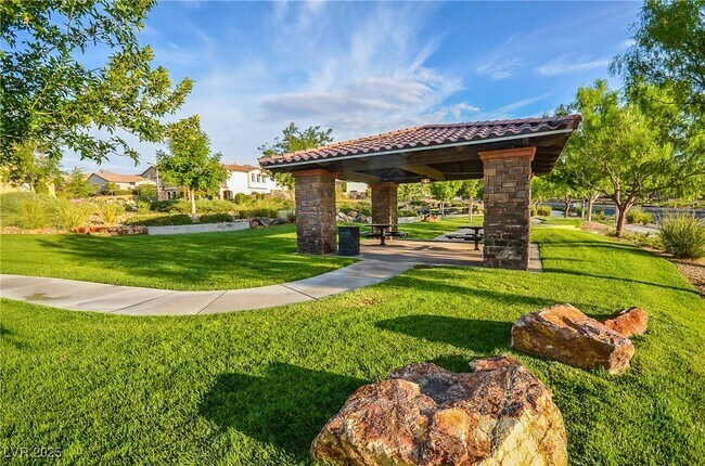 Building Photo - 685 Catalina Aisle St