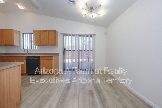 Building Photo - 3167 W Alexanderwood Dr