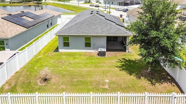 Building Photo - 3040 Lakes Crest Ave