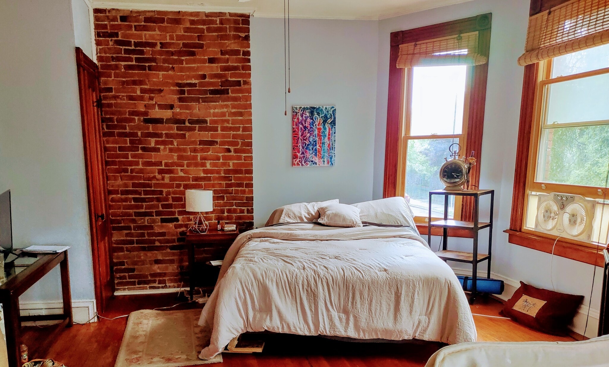 double bedroom - 363 Laurel St