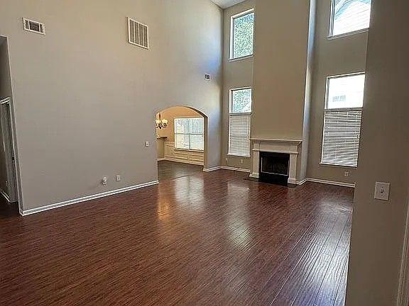 Building Photo - 9056 Lexington Ct