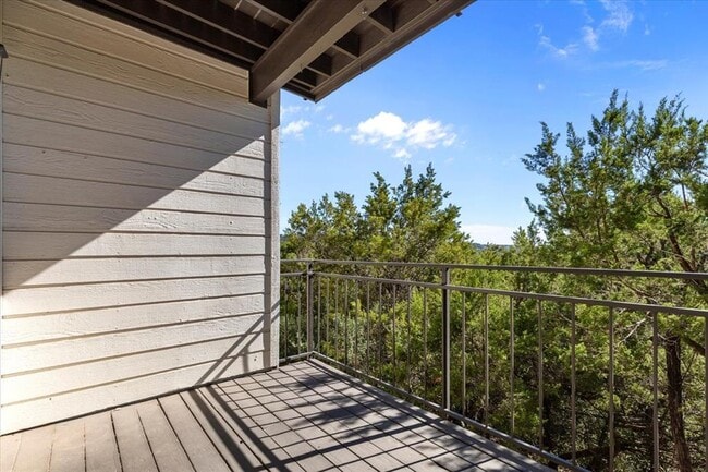 Building Photo - 6000 Shepherd Mountain Cove