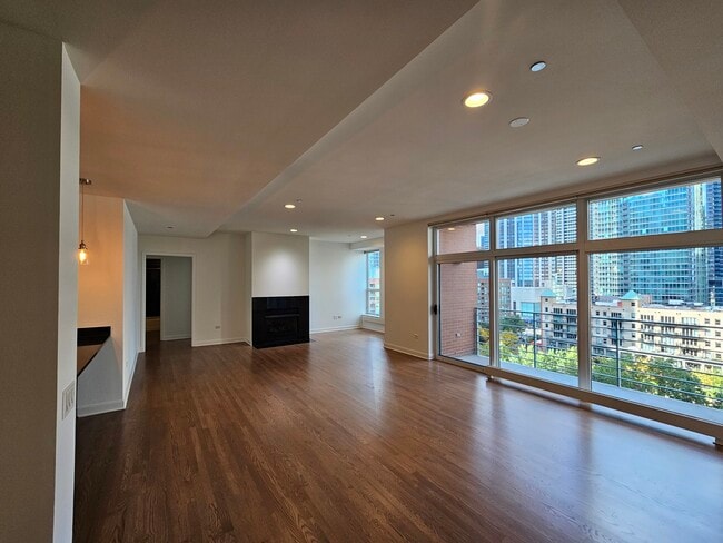 Building Photo - 415 E North Water St