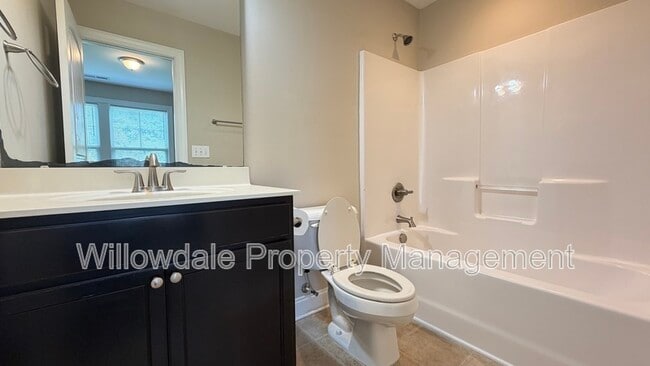 Building Photo - 525 Portstewart Dr