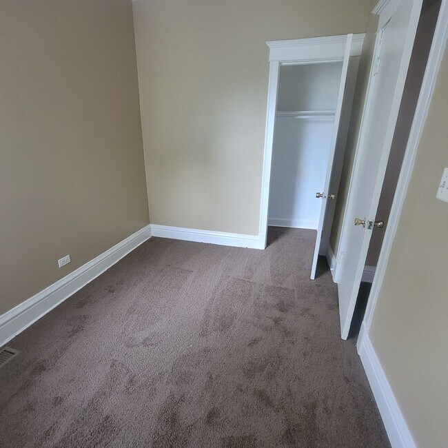 531 W 61st Pl 531 W 61st Pl Chicago IL 60621 Apartment Finder