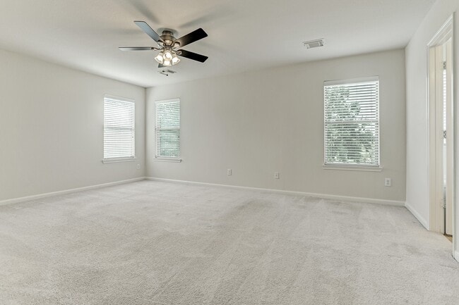 Building Photo - 2718 Skyview Chase Ln