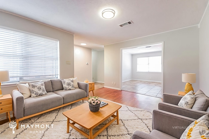 Building Photo - 218 Leighton Dr