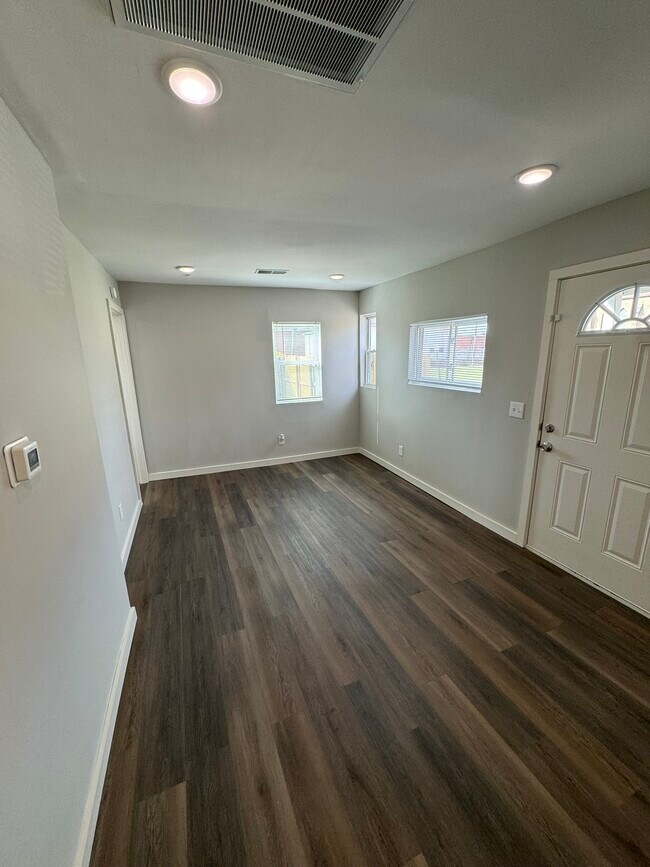 Building Photo - 1956 S 8th St