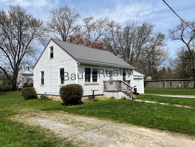 Building Photo - 912 Grove Ave