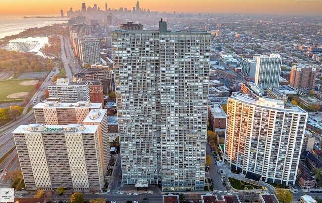 Building Photo - 655 W Irving Park Rd