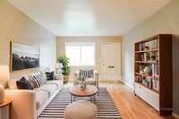 Building Photo - 7008 N Amherst St