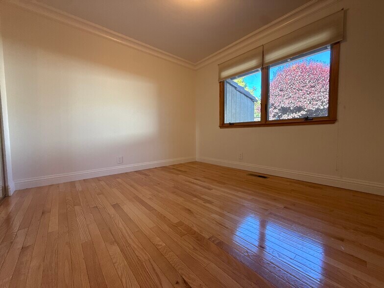 Building Photo - 3416 Withersed Ln