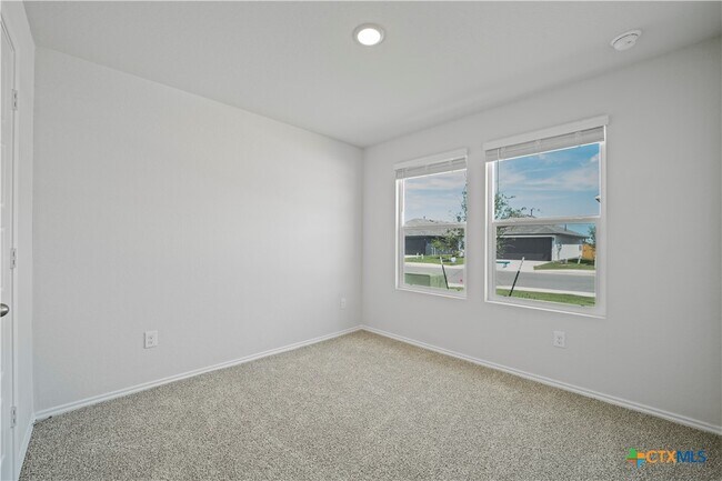 Building Photo - 465 Payton Dr