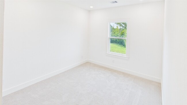 Building Photo - 9609 Valeca Dr