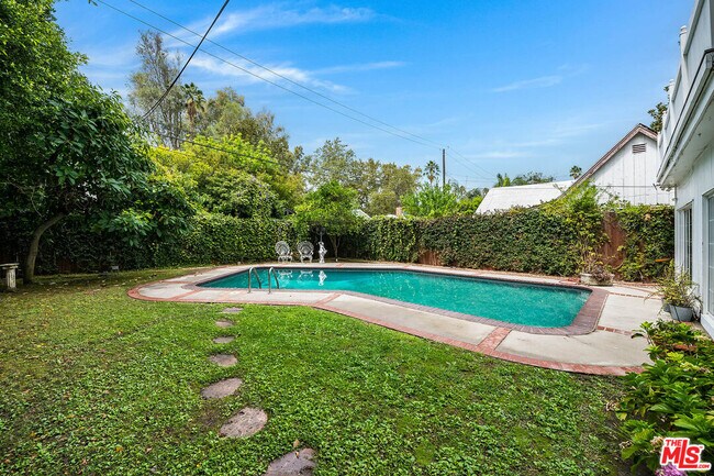 Building Photo - 4309 Gentry Ave