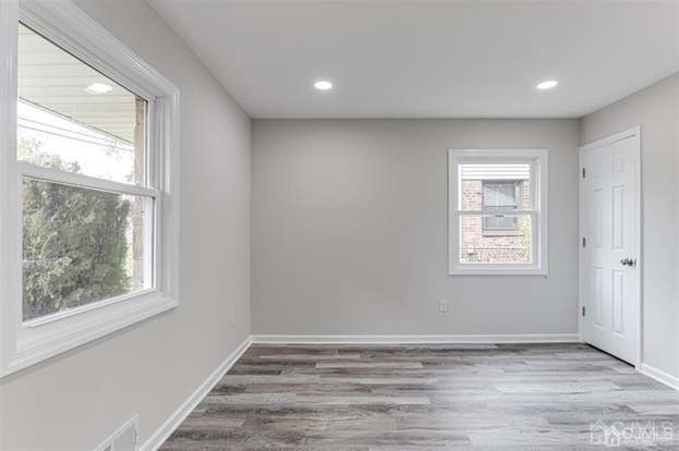 Building Photo - 19 Melville Rd
