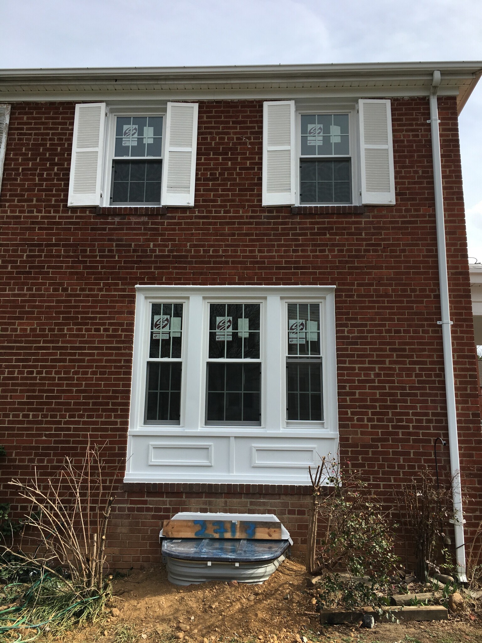 Front - 2713 South Veitch Street