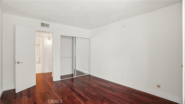 Building Photo - 18645 Hatteras St