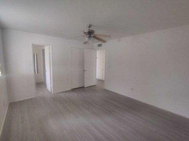 Building Photo - 1629 N Highland Ave