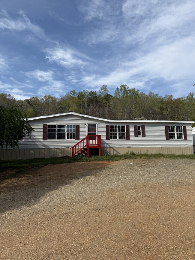 Primary Photo - 110 Robin Meadow Ln