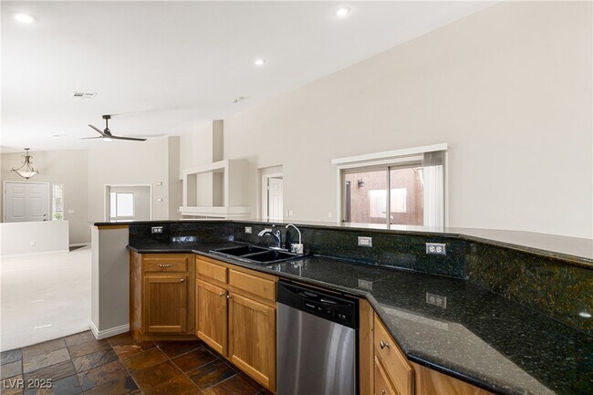 Building Photo - 94 Cora Hills Ct