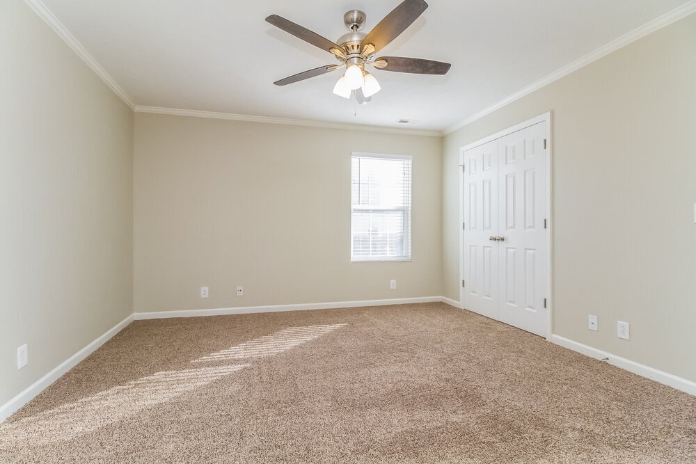 Building Photo - 1449 Westview Dr