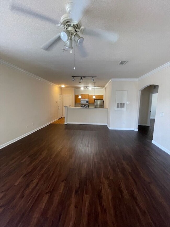 Building Photo - Gardens of Bridgehampton - 2 Bed - 2 bath ...