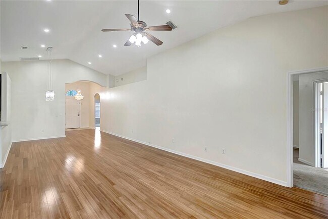 Building Photo - 3929 Washburn Pl