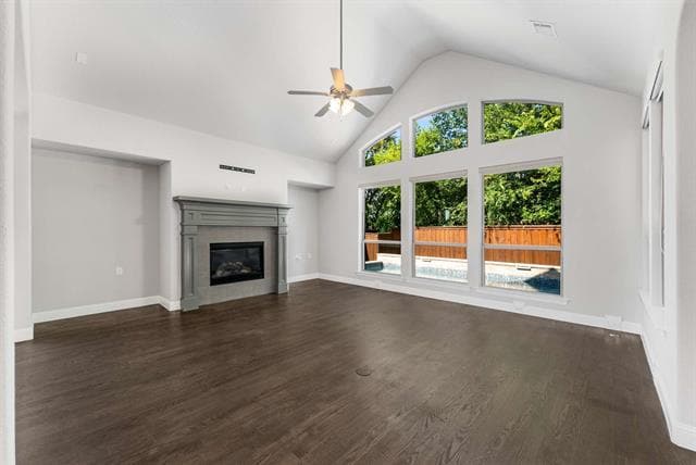 Building Photo - 2605 Greenlawn Dr