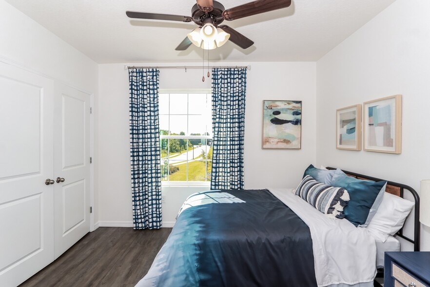 Building Photo - 11867 Mountain Retreat Ln