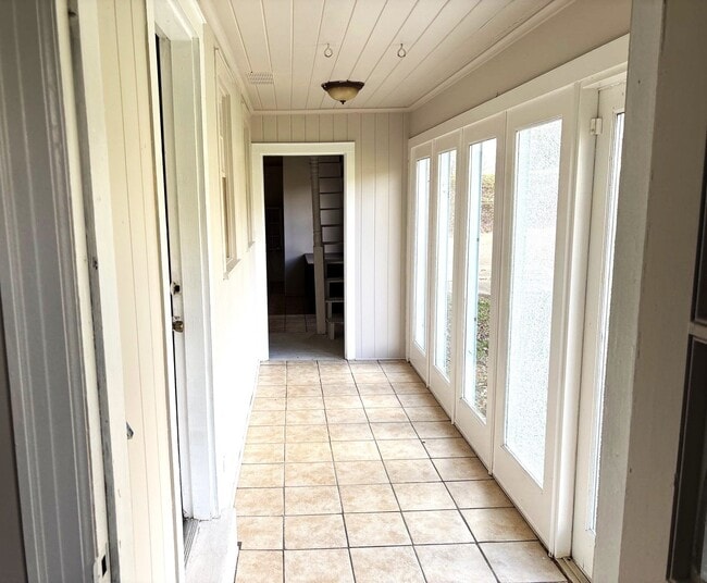 Building Photo - 234 Lackey Ln