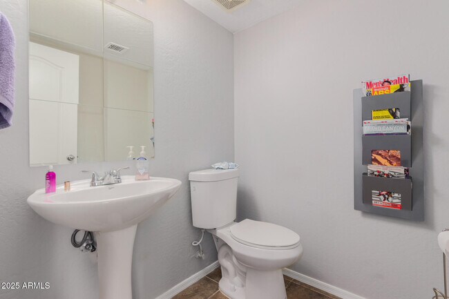 Building Photo - 25577 W Whyman St
