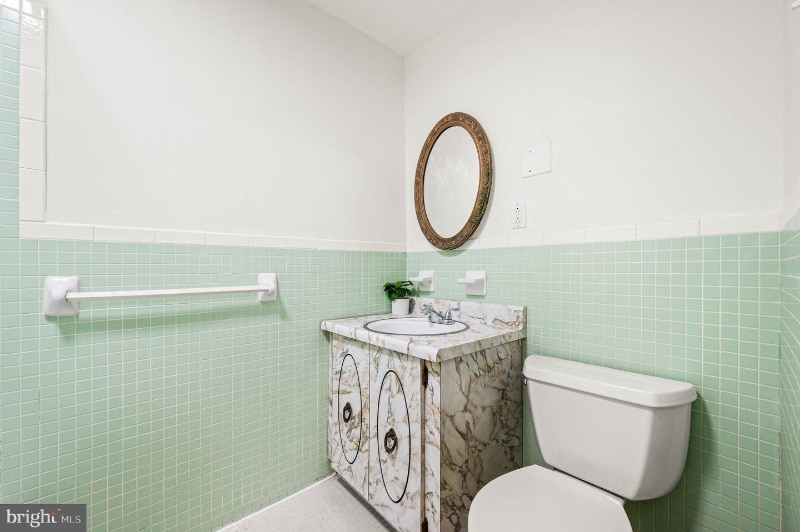 Building Photo - 1518 Manley Rd