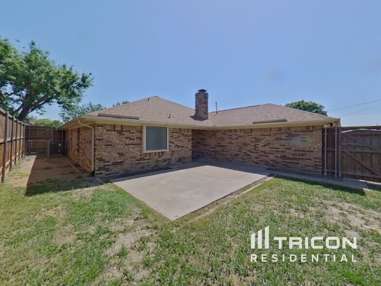 Building Photo - 622 Stoneybrook Dr