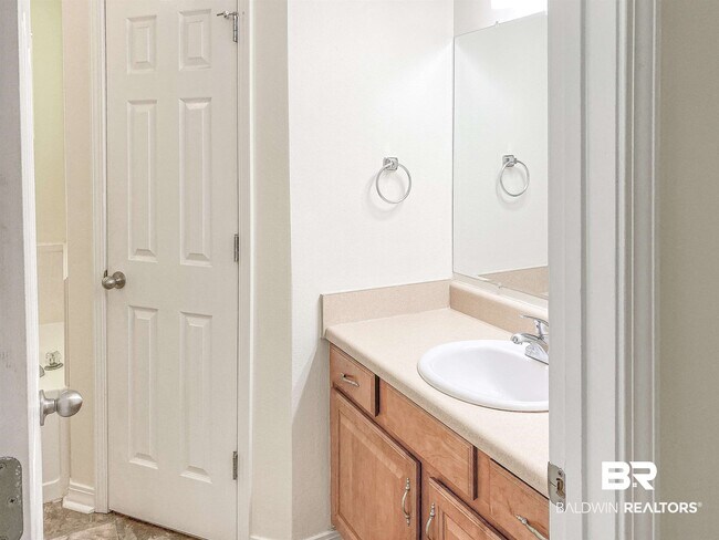 Building Photo - 16648 Vanilla Dr
