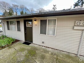 Building Photo - 3250