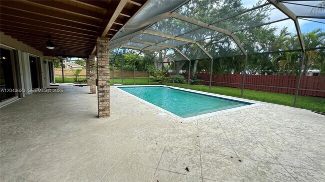 Building Photo - 10280 SW 141st St