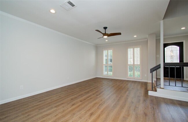 Building Photo - 5839 Sugar Hill Dr